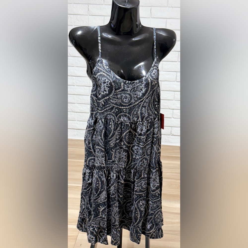 Mossimo Supply Co. Black and Gray Paisley Tiered Midi Dress
